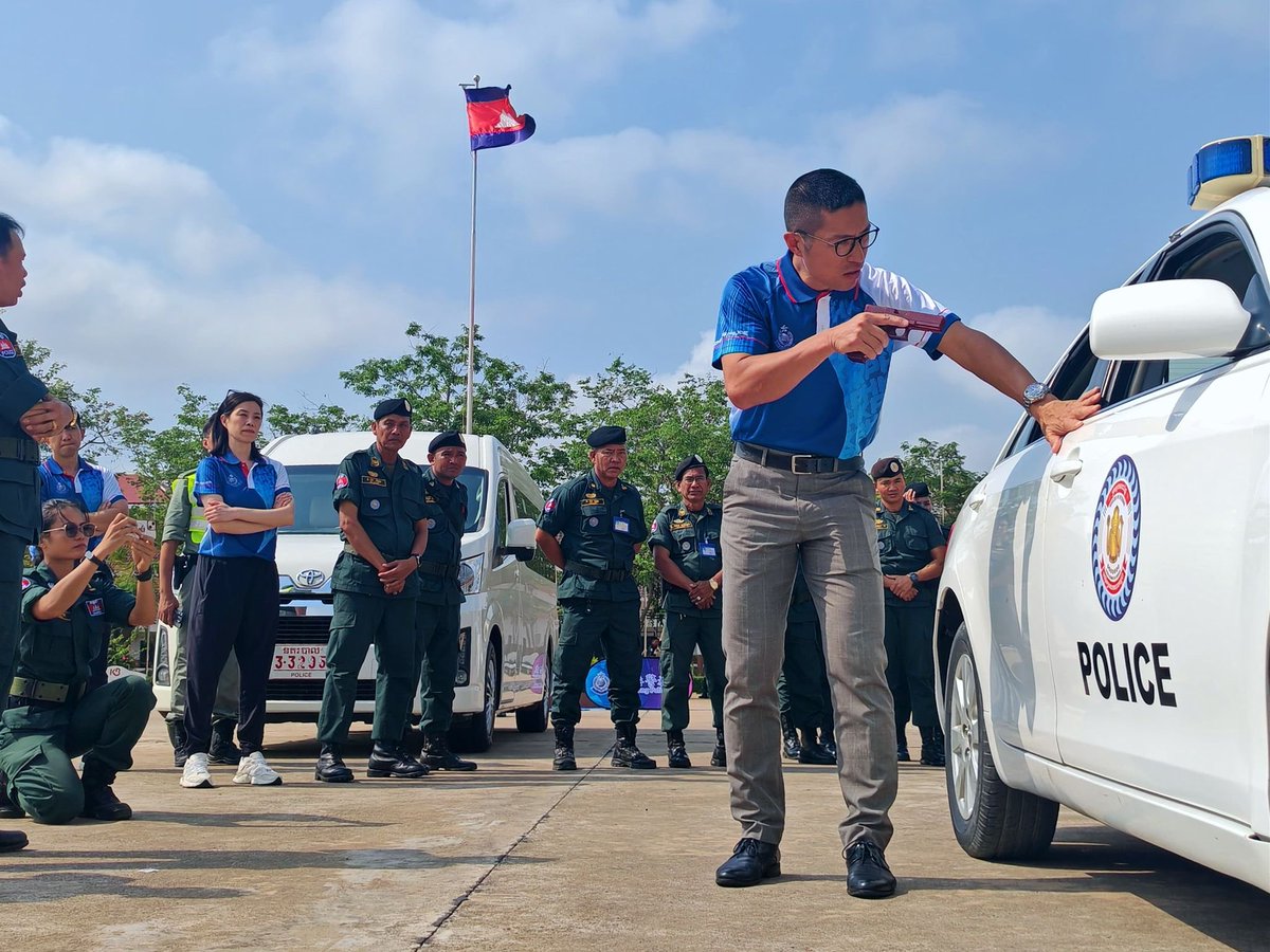 Hong Kong Police Force tweet media