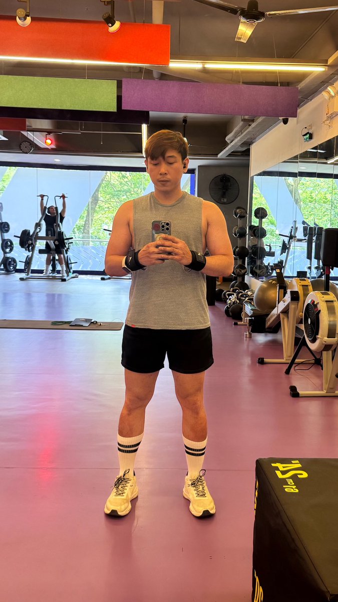 HaskyPan's tweet photo. Full body day 🏋️‍♂️ https://t.co/qmF06tsVAF