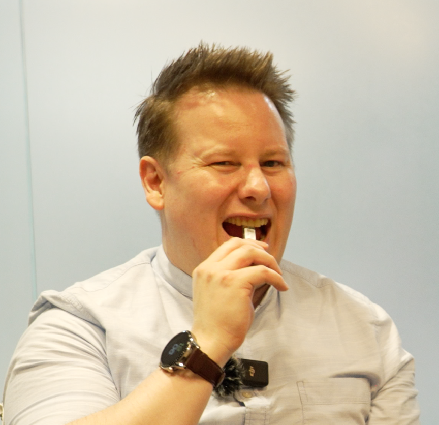 𝐷𝑟. 𝐼𝑎𝑛 𝐶𝑢𝑡𝑟𝑒𝑠𝑠 tweet media