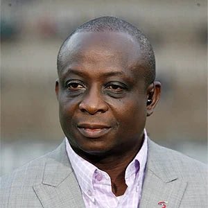 SBUSISO tweet media