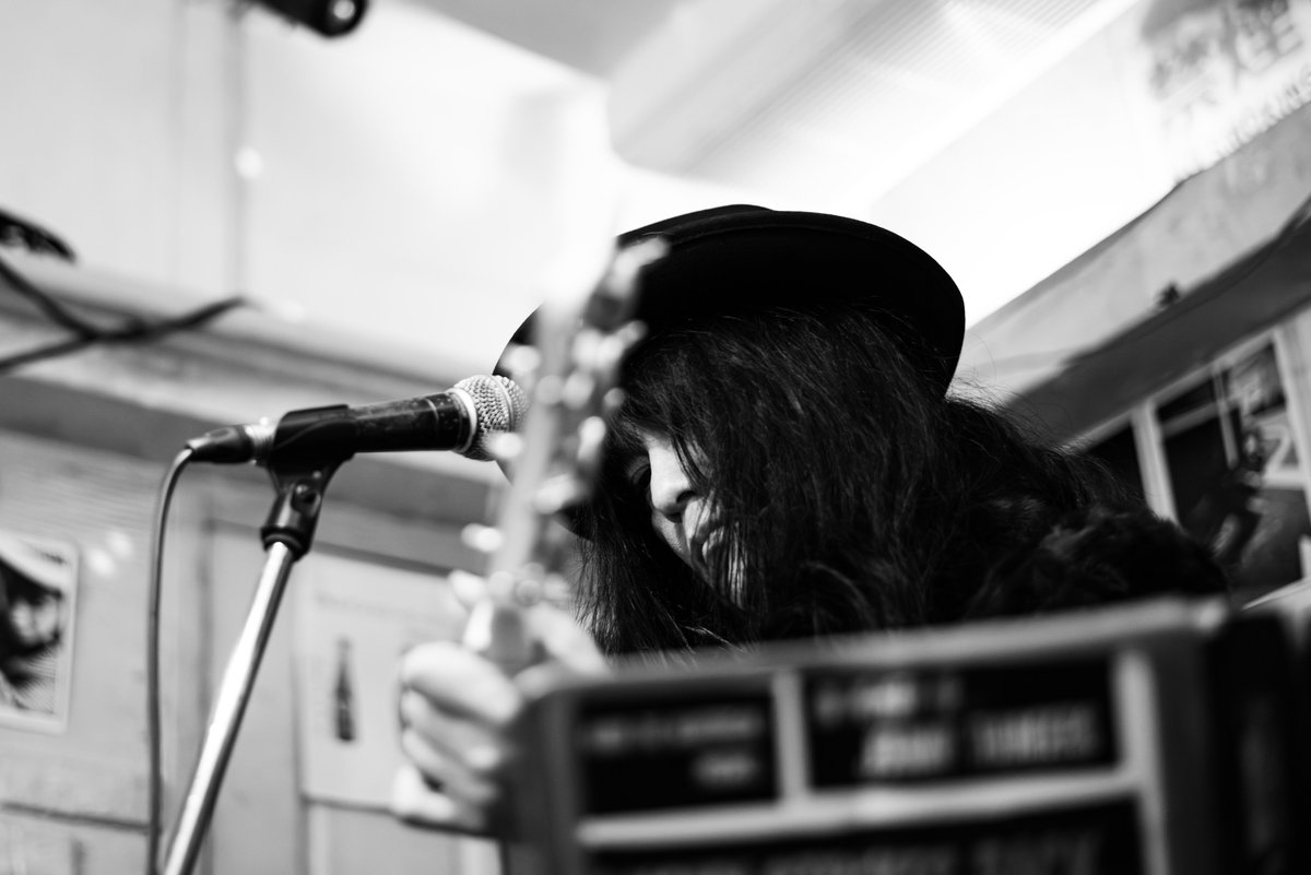 bera18219277's tweet photo. 20260313 @ClubHeavySick
#ロックンロールアニマル弾き語り編
#KeijiRonson
#velvetsound
#theSTRANGEMOON https://t.co/cSNRarh6Ih