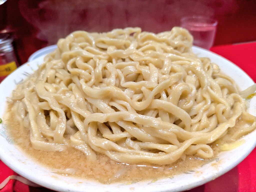 ハシビロ tweet media