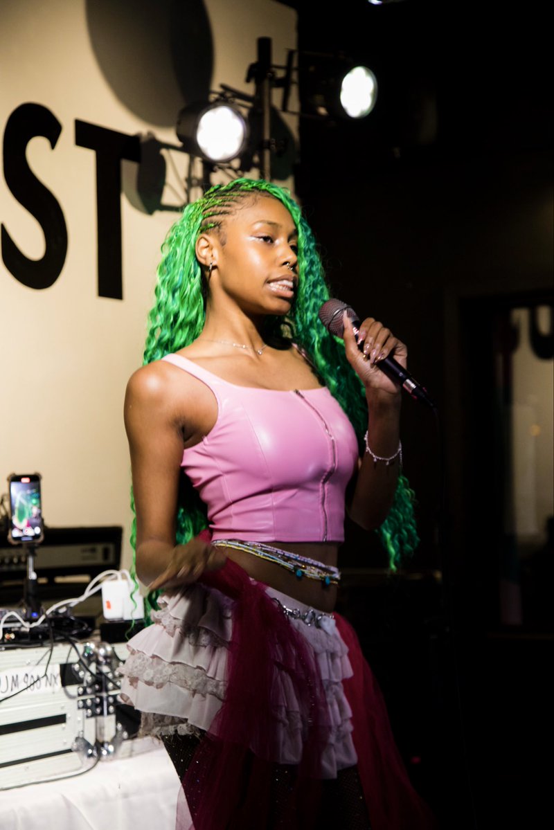 #CareFreeBlackGirl tweet media