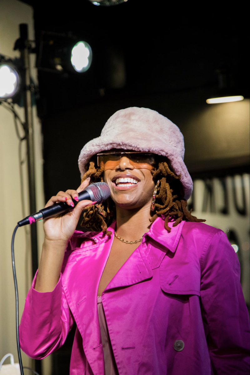 #CareFreeBlackGirl tweet media