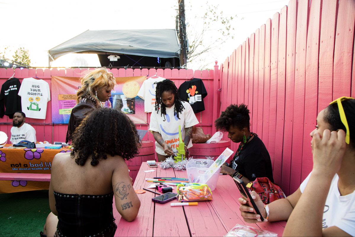 #CareFreeBlackGirl tweet media