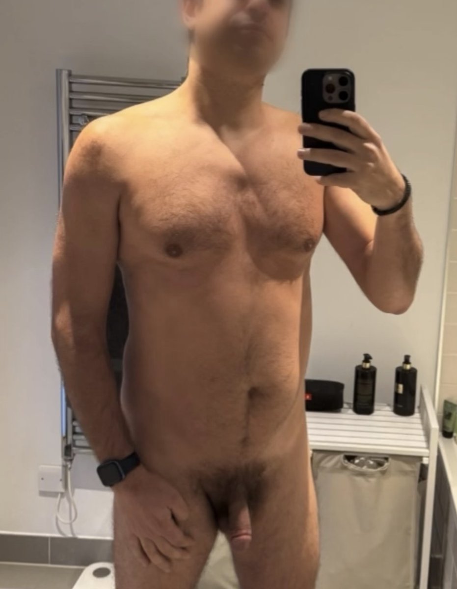 wakdo7's tweet photo. See u after the shower https://t.co/Ze4xNnINa1
