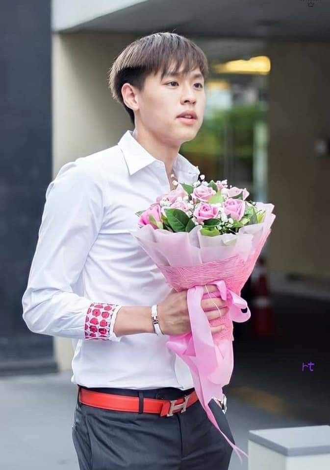 กุหลาบชมพูเหมือนเดิมครับ จัดไปเพื่อน