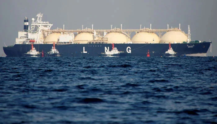 pakco_updates's tweet image. #Mar20
2. A #Senate committee informed #Pakistan could run out of #LNG if tensions in #MiddleEast continue. In #Asia compared to its regional peers, Pakistan is the least affected in #gas, due to its surplus supply and significantly declined demand due to #SolarPower surge.
#News
