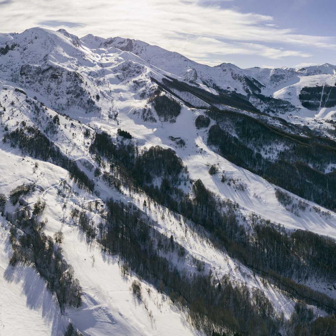LuxSkiHotels's tweet photo. Today's Powder Pick takes us to the stunning Saas-Fee in Switzerland, where The...
#LUXSKI #PowderPick #luxuryski #SaasFee #TheCapraHotel #Switzerland #SkiLuxury #FreshPowder #AlpineEscape #SkiSwitzerland #LuxuryTravel #SnowForecast #WinterGetaway #EpicSnowfall #MountainRetreat https://t.co/z9lBsPEi4B