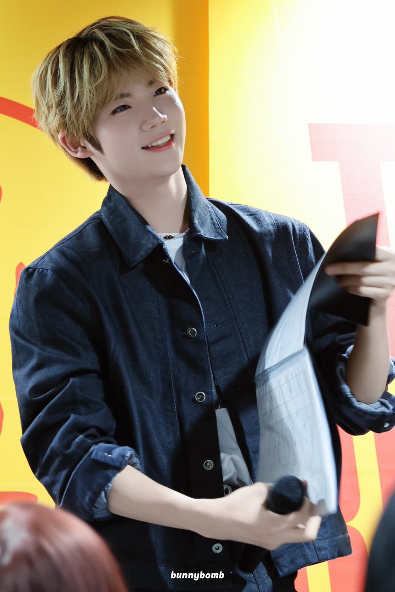 ⊹ ꙳BunnyBomb 𝜗𝜚。 tweet media