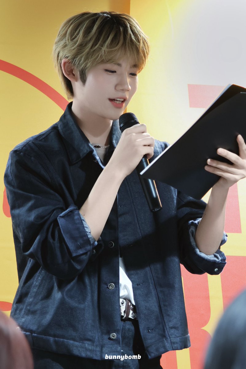 ⊹ ꙳BunnyBomb 𝜗𝜚。 tweet media