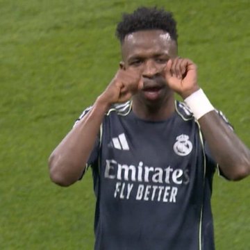 Out Of Context Football tweet media