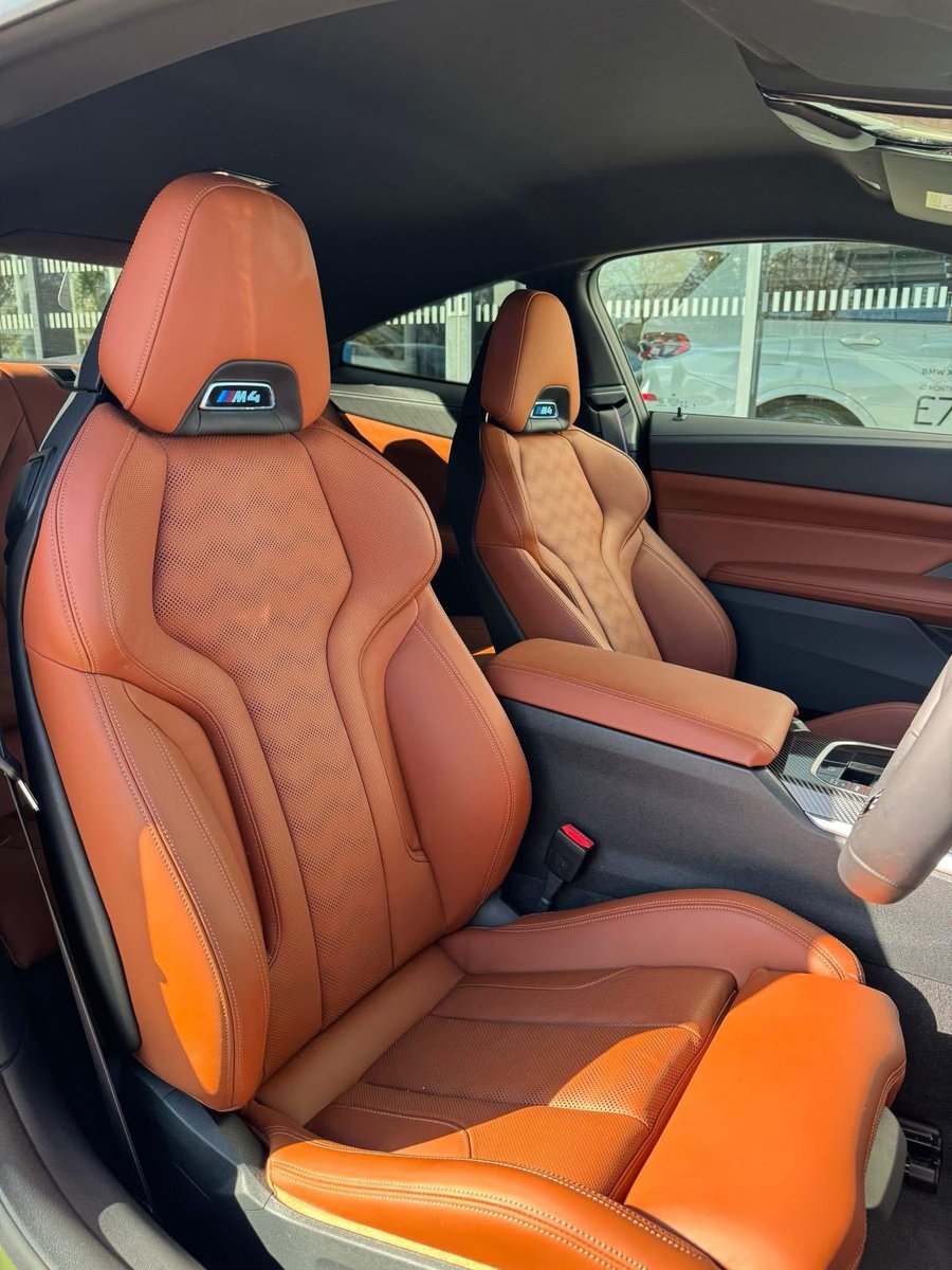 Absolut_Sabs tweet media