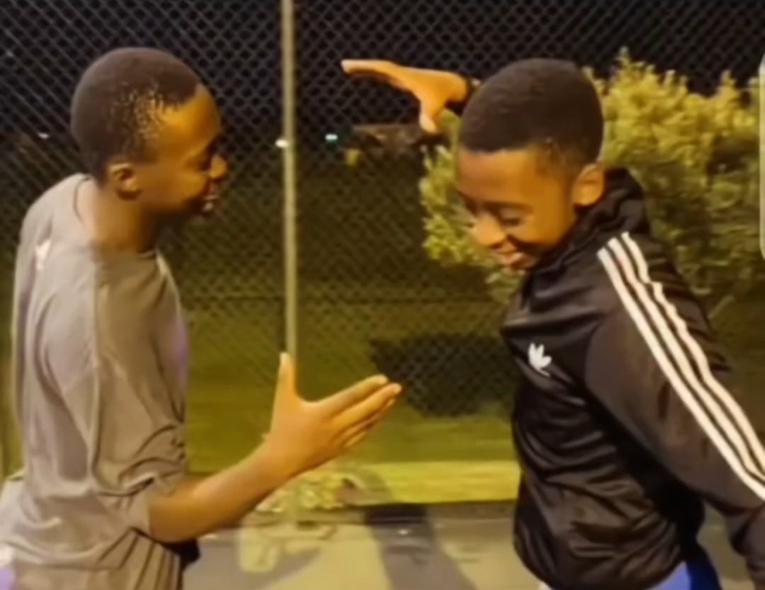 🎉4K FOLLOWERS GIVEAWAY!
5k FOLLOWERS GOAL!

3 WINNERS!

🥇1st place: $500 SOL 
🥈2nd place: $250 SOL
🥉3rd place: $100 SOL 

To enter:

🔹️ Follow me
🔹️ Like + repost this
🔹️ drop $SOL addy

⏰ - 48 HRS.