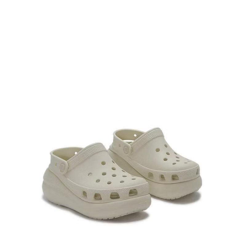 uci 🧶 tweet media