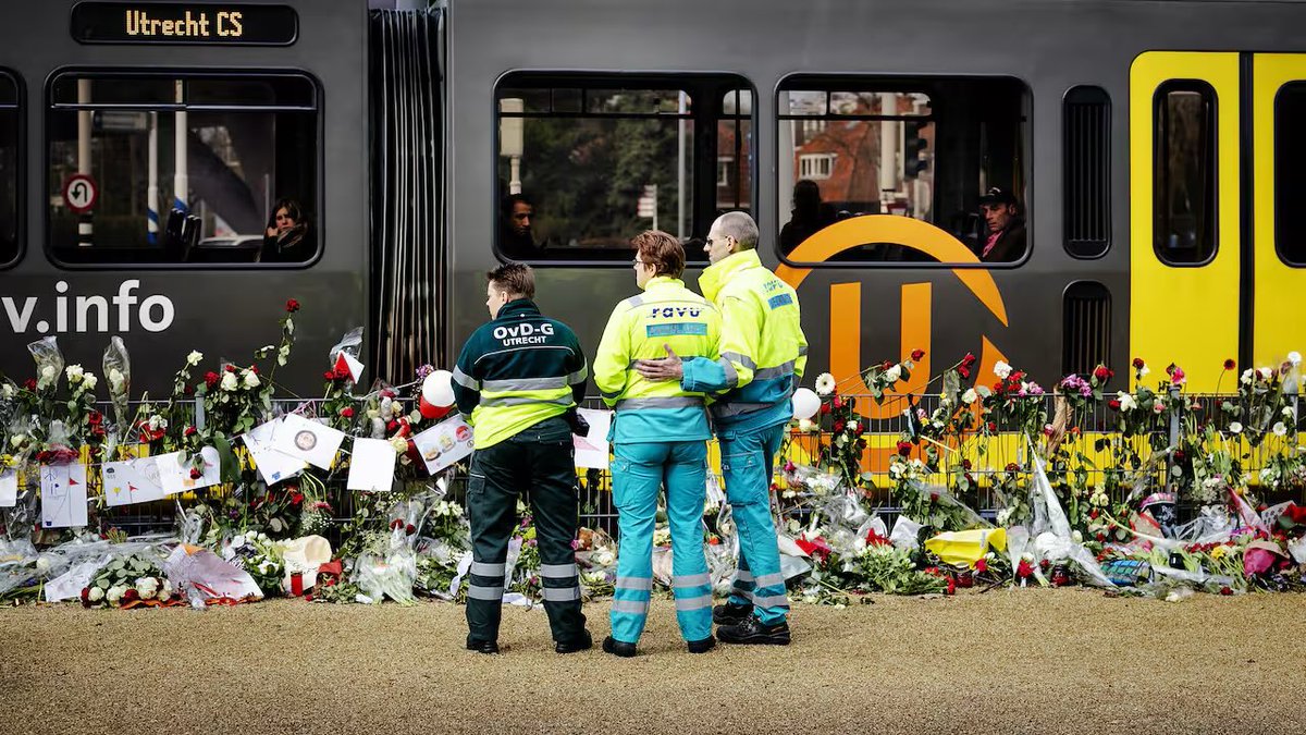 Red White Podcast tweet media