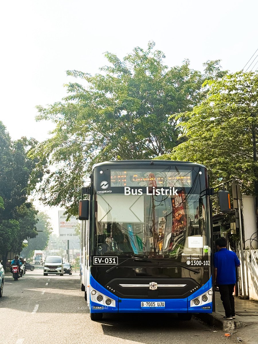 B41 | Vida Bekasi - Cawang Sentral tweet media
