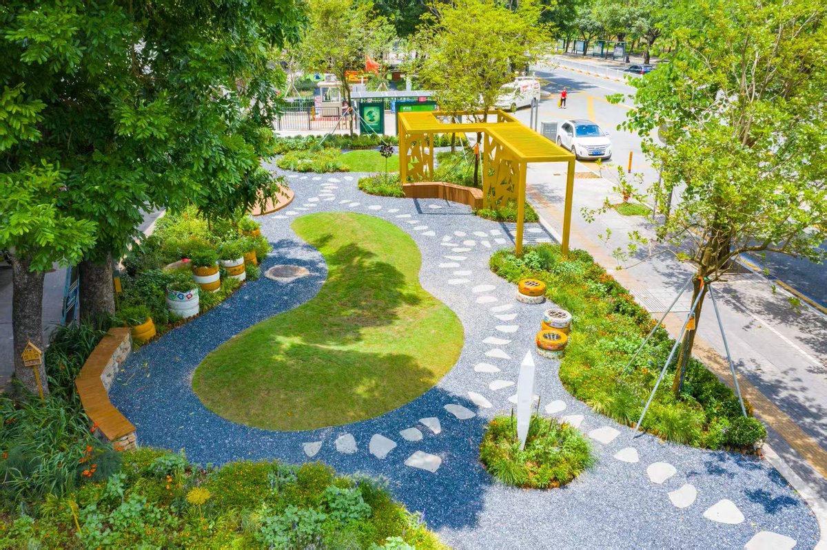 Megan Clark tweet media