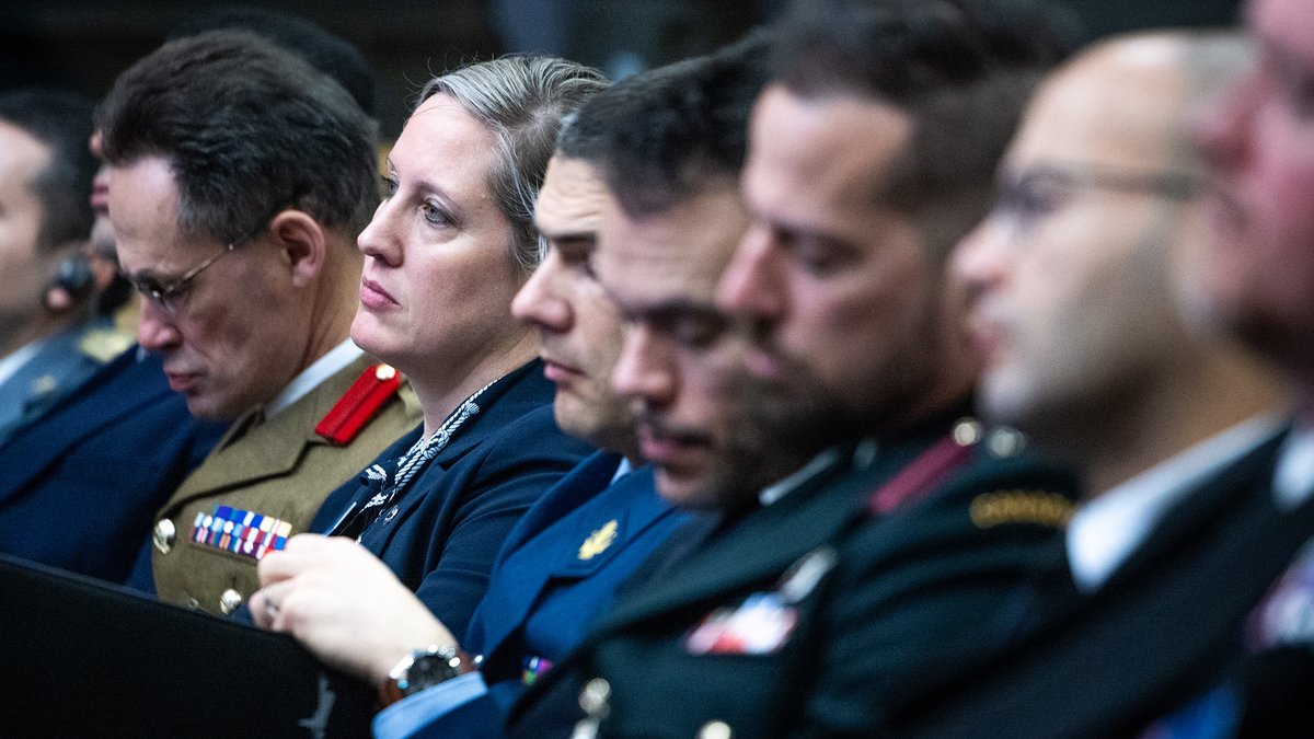 NATO_DefCollege's tweet image. Continuing their Field Study in 🇧🇪, SC148 and NRCC35 visited @NATO Headquarters for high-level briefings on NATO’s core strategic priorities:

⚔️ Bolstering #Deterrence &amp;amp; #Defence
🏭Scaling #DefenceIndustry production
🌐Modernizing #DefencePlanning
🇺🇦  Supporting #Ukraine