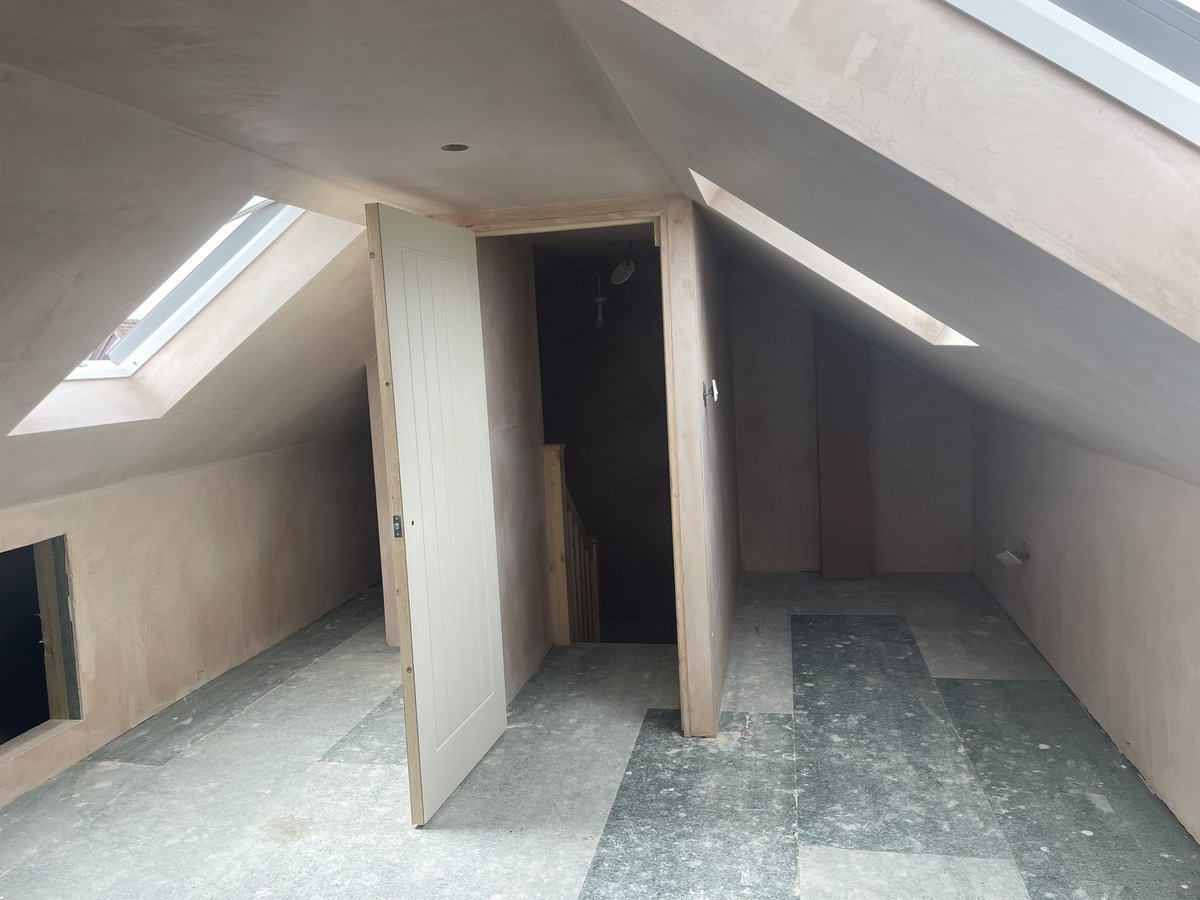 Essential Plastering services, of Colchester. 

📌Providing a service to local homes for over 15 years.  

📌 We cover all your plastering requirements for your home.  

essentialplasteringservices.com
#plaster #plasterer #skim #colchester