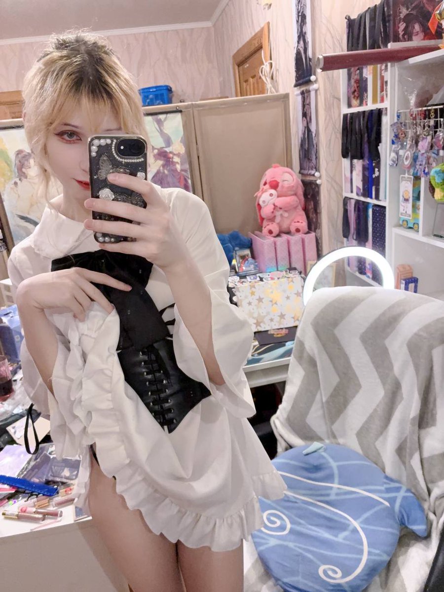 Love2femboys tweet media