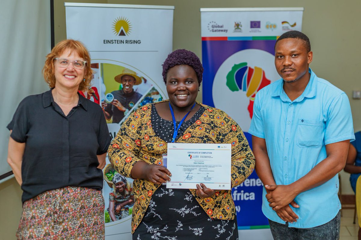 Einstein Rising tweet media