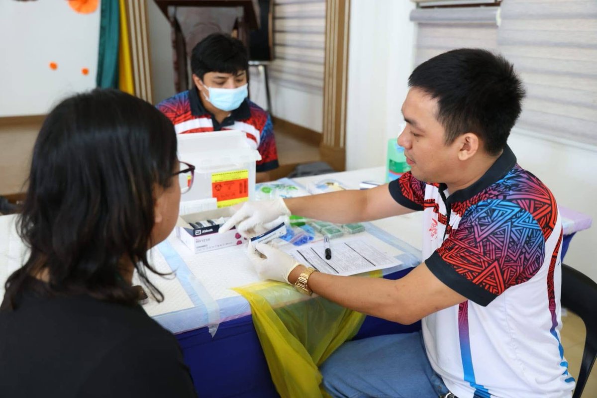 IloveTaguig1's tweet photo. Inilunsad sa Taguig National High School ang kauna-unahang school-based HIV awareness at screening program ng lungsod.
#HIVAwareness
#HIVScreening
#ILoveTaguig
#TransformativeLivelyCaringCity https://t.co/7MsntQI75A