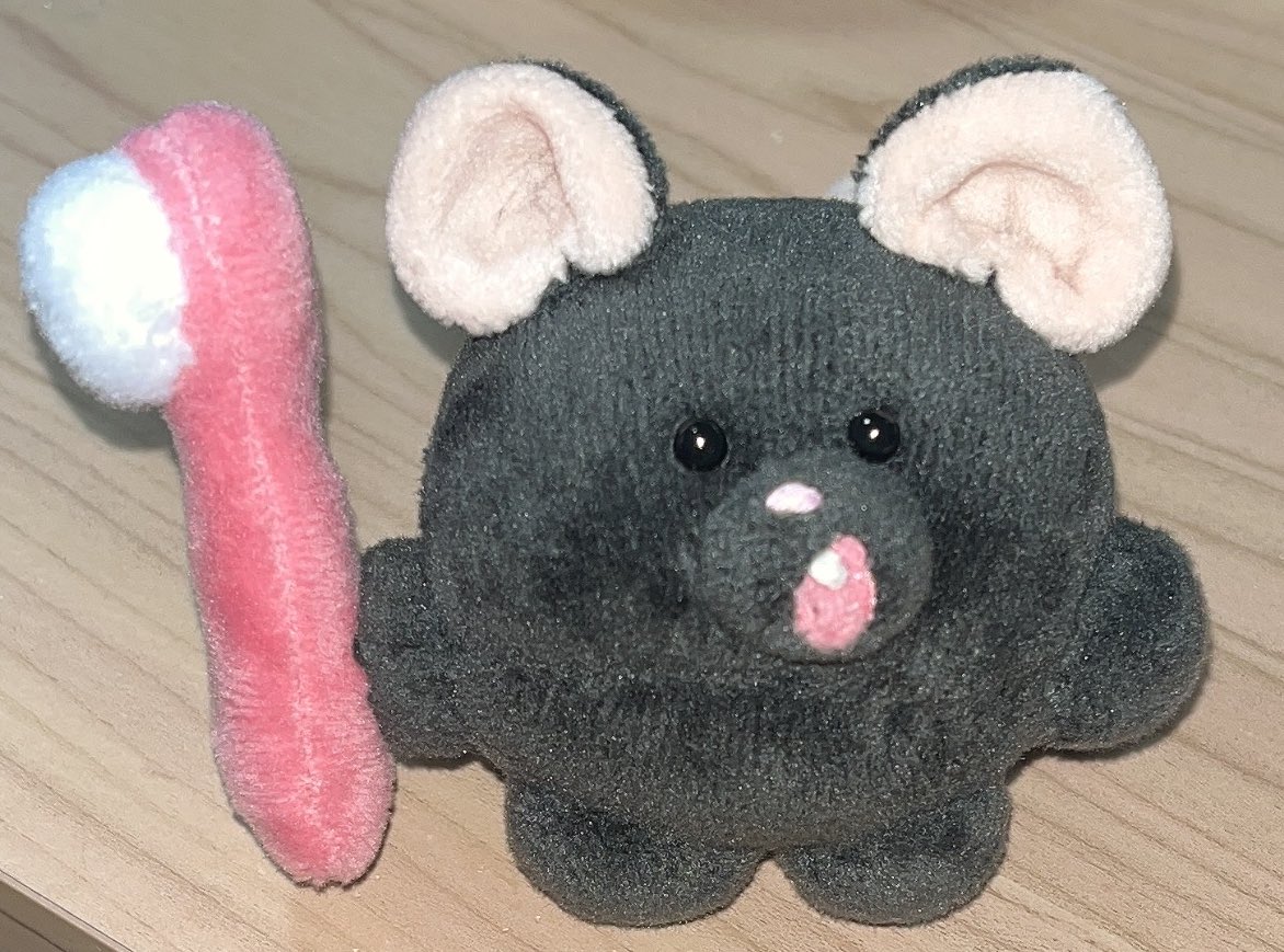 はみがき行進隊(虫歯担当)も今回のお迎え会に駆けつけてくれました🦷🪥
今回は手足まで黒です！