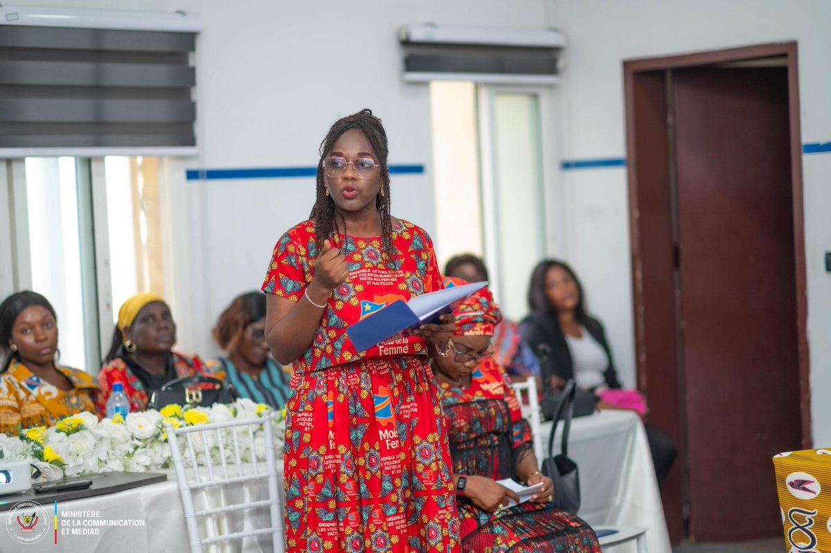 🔴 Dans un cadre d'échange et en marge de la célébration du mois de la femme, Madame <a href="/chkanyimbo/">Chantal Kanyimbo</a>, modèle en journalisme, a partagé sa riche expérience avec les femmes du Ministère de la <a href="/Com_mediasRDC/">Ministère de la Communication et Médias/RDC</a>.

Le travail, encore le travail : présenté comme « le secret pour une carrière