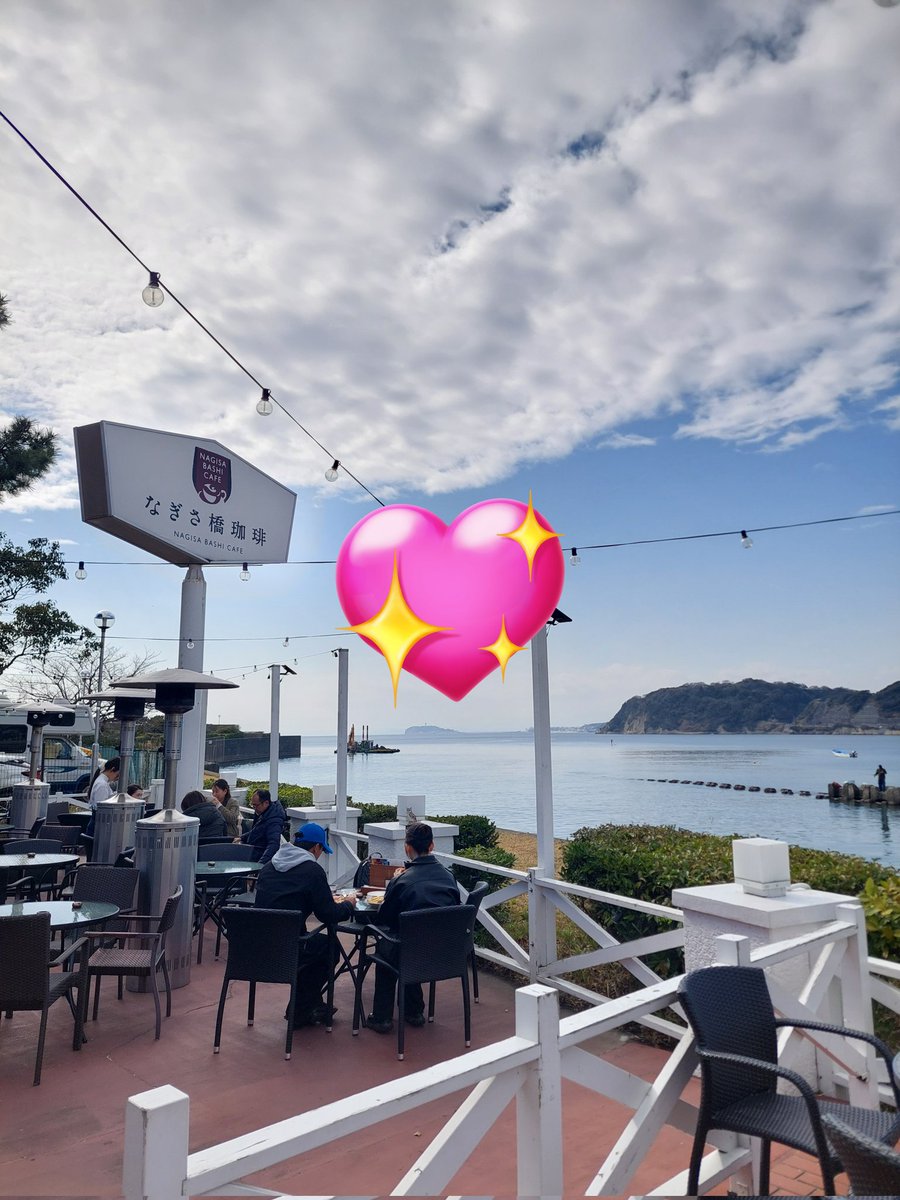 vi_nutso's tweet photo. 📍なぎさ橋珈琲
海岸沿いで湘南エリアに向かう時に
気になってたので、開拓できて良かった！🚙✨
店員さんも優しくお客さんが楽しんでる感じが伝わってくる、活気のあるお店だった！☺☕🍔✨ https://t.co/KX0sTJn8un