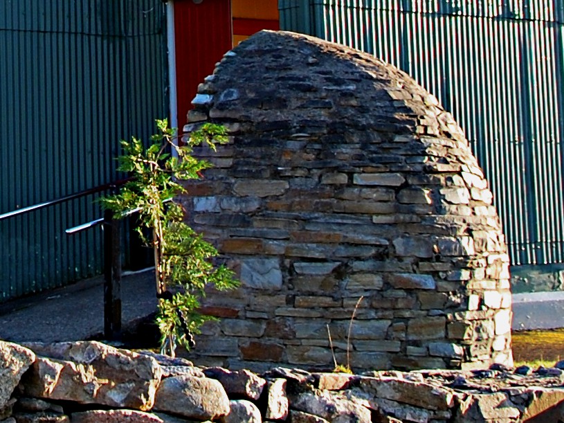 welovedonegal's tweet image. Yesterday's #WhereInDonegal
from #WeLoveDonegal 💚💛 
to celebrate #StPatricksDay , was St. Patrick’s Church, Mín na bhFaol / Meenaweel
Gaoth Dobhair / #Gweedore

#Donegal .
#Irish #churches 
#Ireland .