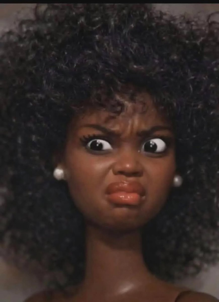 Mes sénégalais, ne rendez RIEN DU TOUT ! La CAF n’a qu’à refabriquer une coupe et des médailles puisque ils aiment inventer des victoire. On est où là????