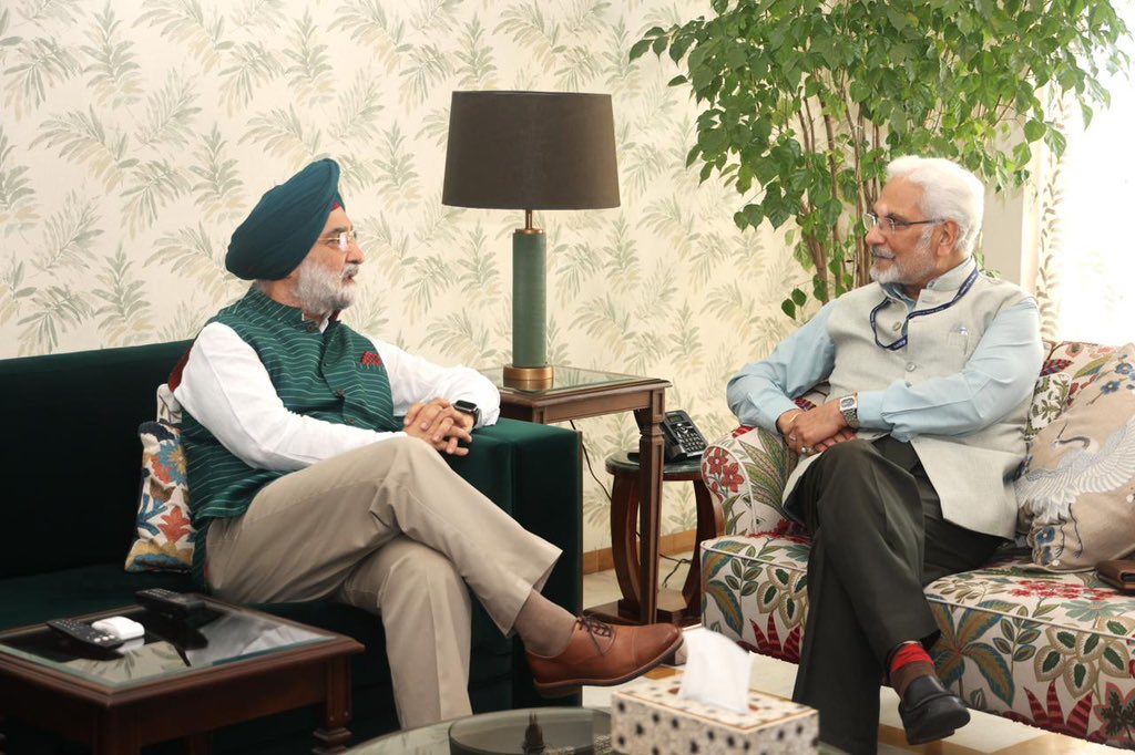 LG Delhi tweet media