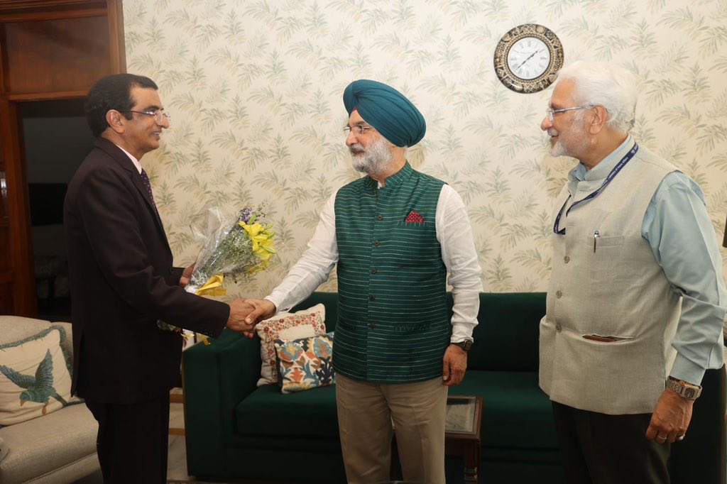 LG Delhi tweet media