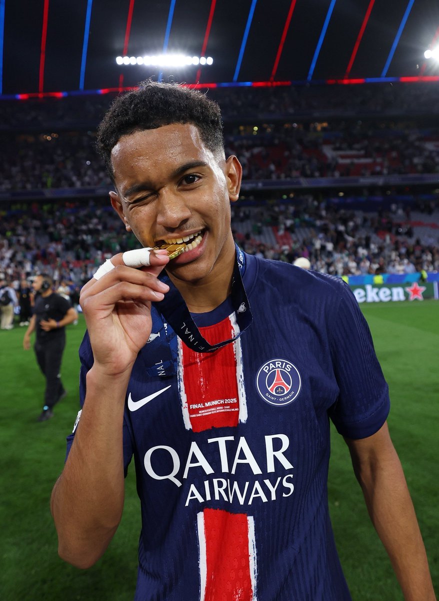 PSG Pictures That Go Hard tweet media