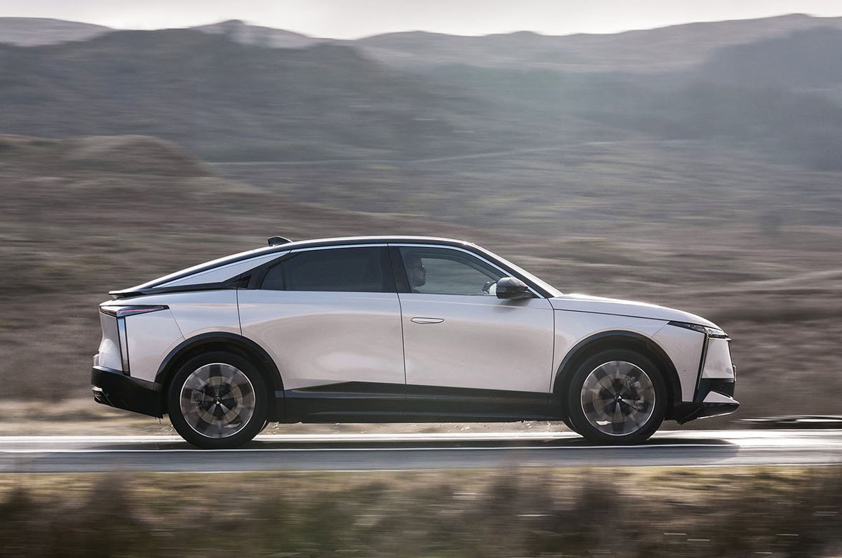 What Car? tweet media