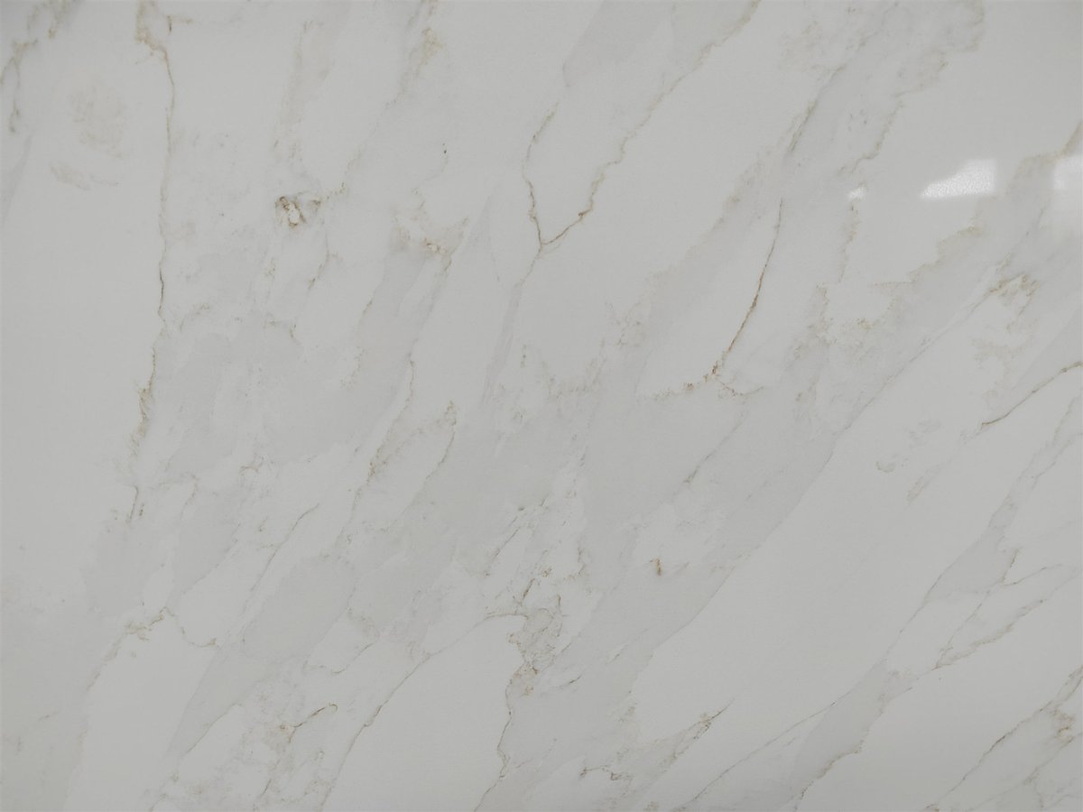 Similar to carrara marmi quartz stone slabs, featuring light grey veins accompanied by golden line accents.
Available in super jumbo and regular slabs for flexibility.
Free silica quartz is also available now.
#carraramarmiquartz #superjumboquartzslab #quartzsurface