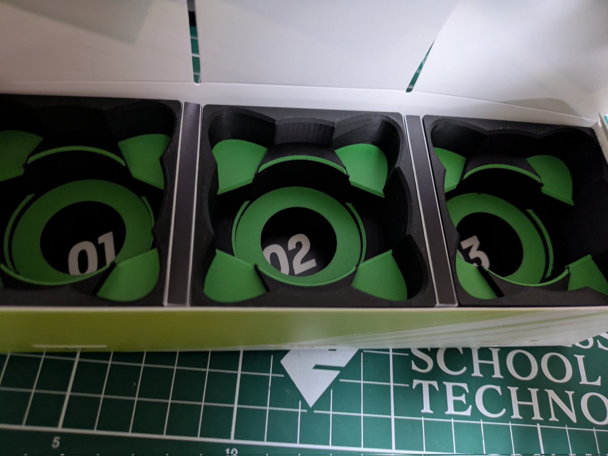 どげんげん tweet media