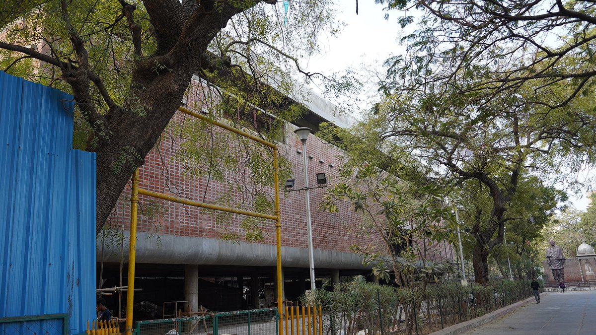 特集上映「ル・コルビュジエとドーシ インドのモダニズム」 tweet media