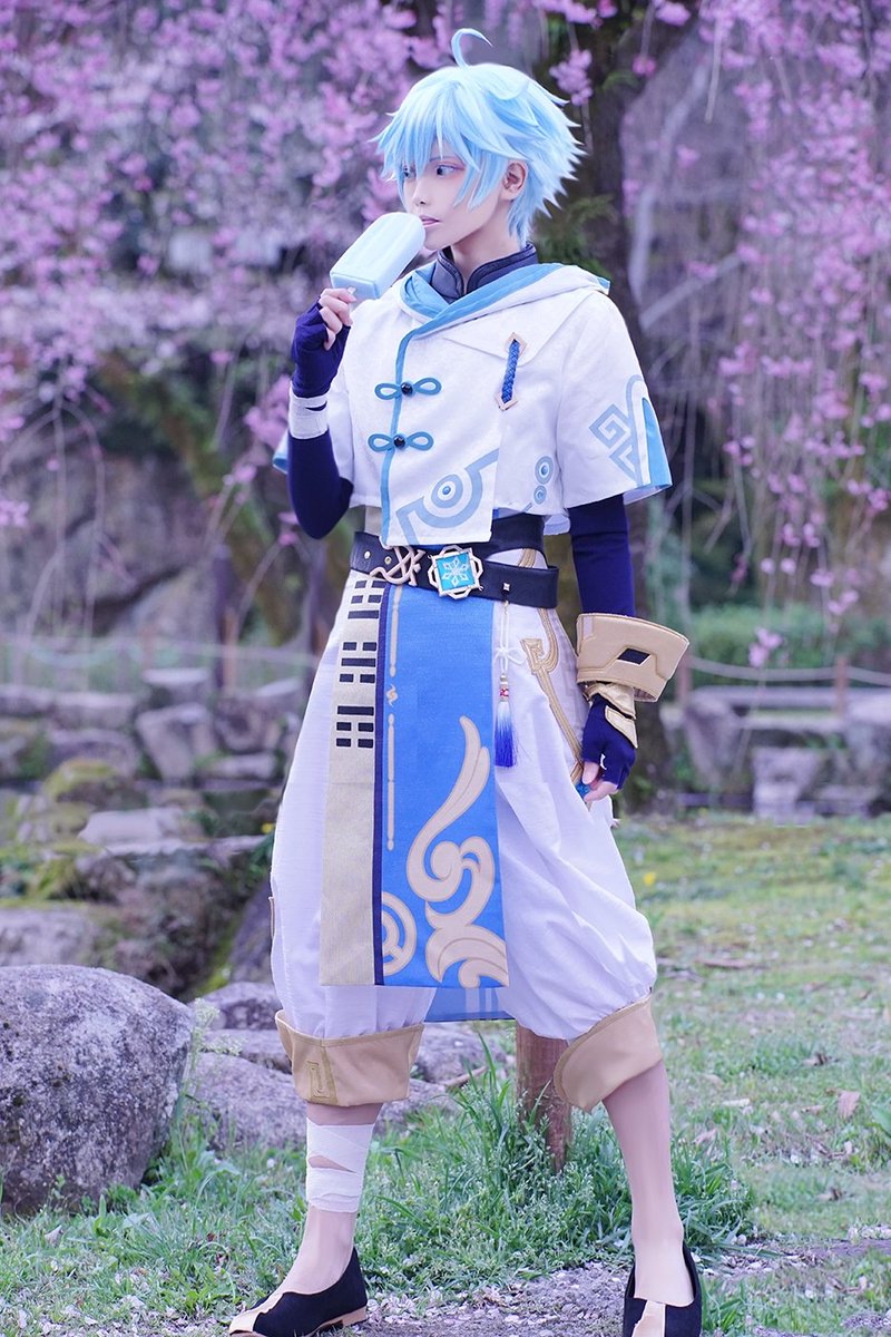 【原神 ✨GenshinImapct】
⚠Cosplayコスプレ
重雲 / Chongyun  
―冷たいものは気を落ち着かせるのにいい…清心を水に漬けて氷と一緒に飲めばより効果的だ。―
photo by  G太郎さん