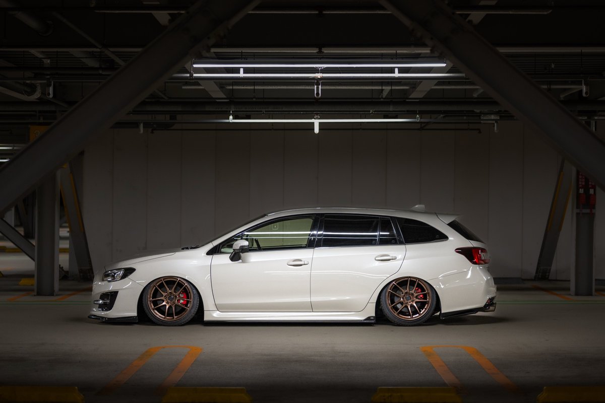 あきと tweet media