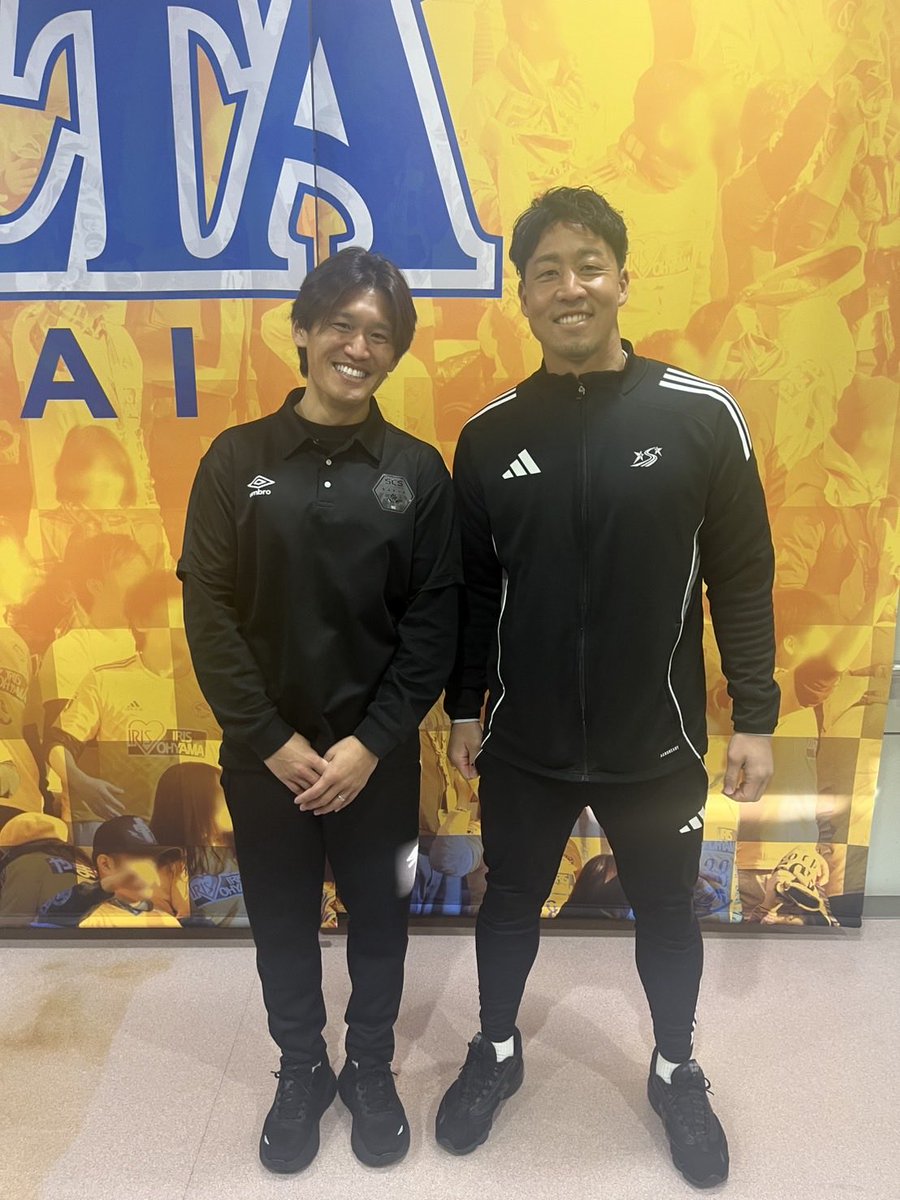 F-connect tweet media