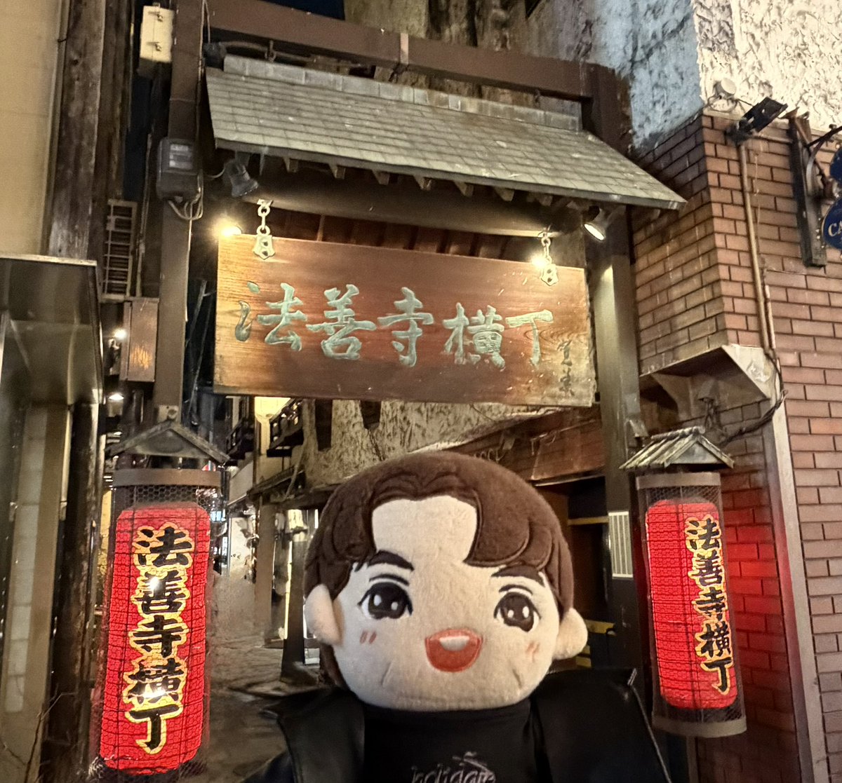 ぬいちゃんと大阪6️⃣
法善寺のお不動さんも久しぶりにお参り🙏道頓堀の賑やかな通りから少し入っただけでこの空間があるのは、やっぱり不思議な感じ😌