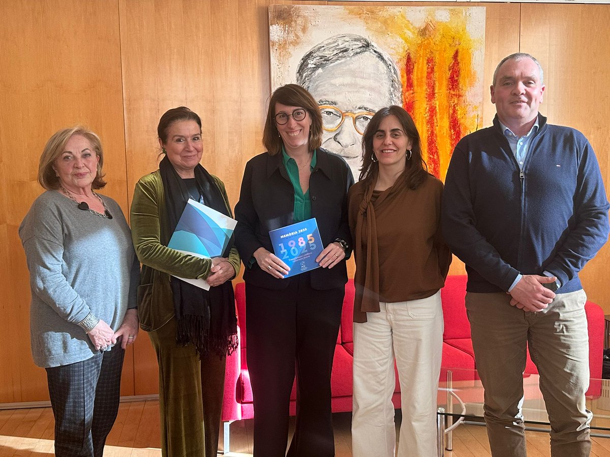 FCDrogodependències tweet media