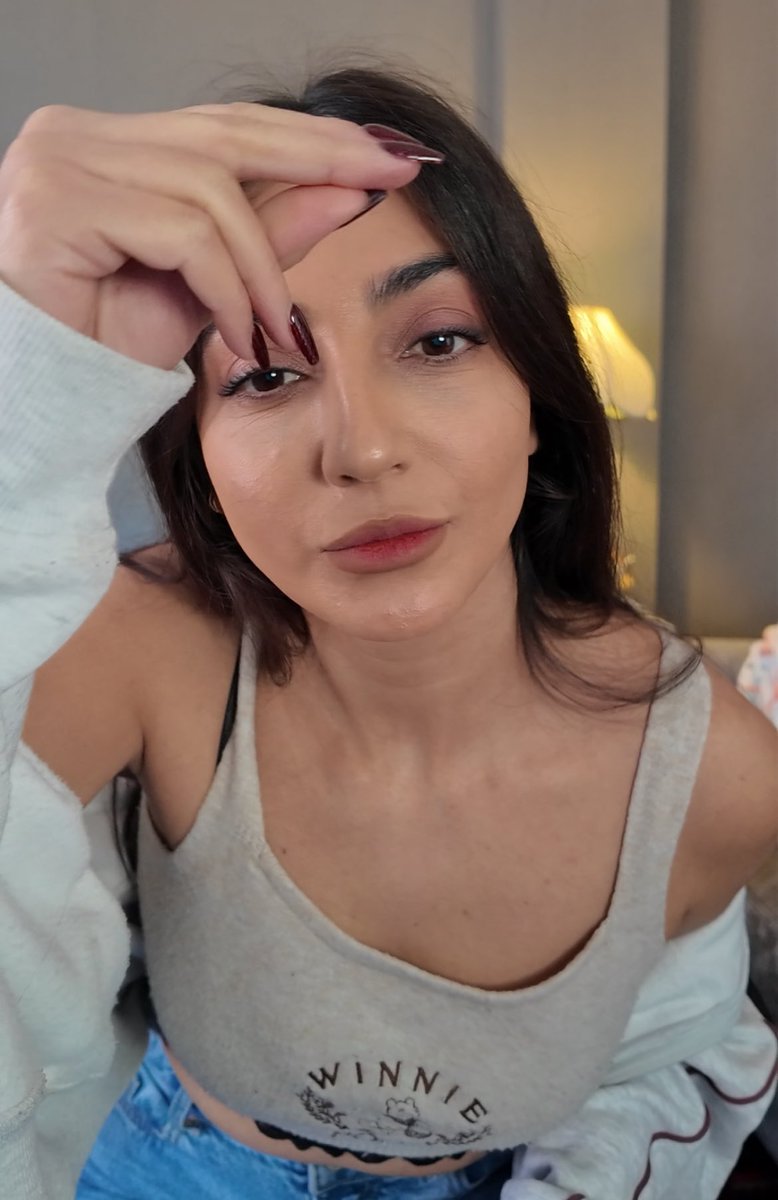 Eliza tweet media