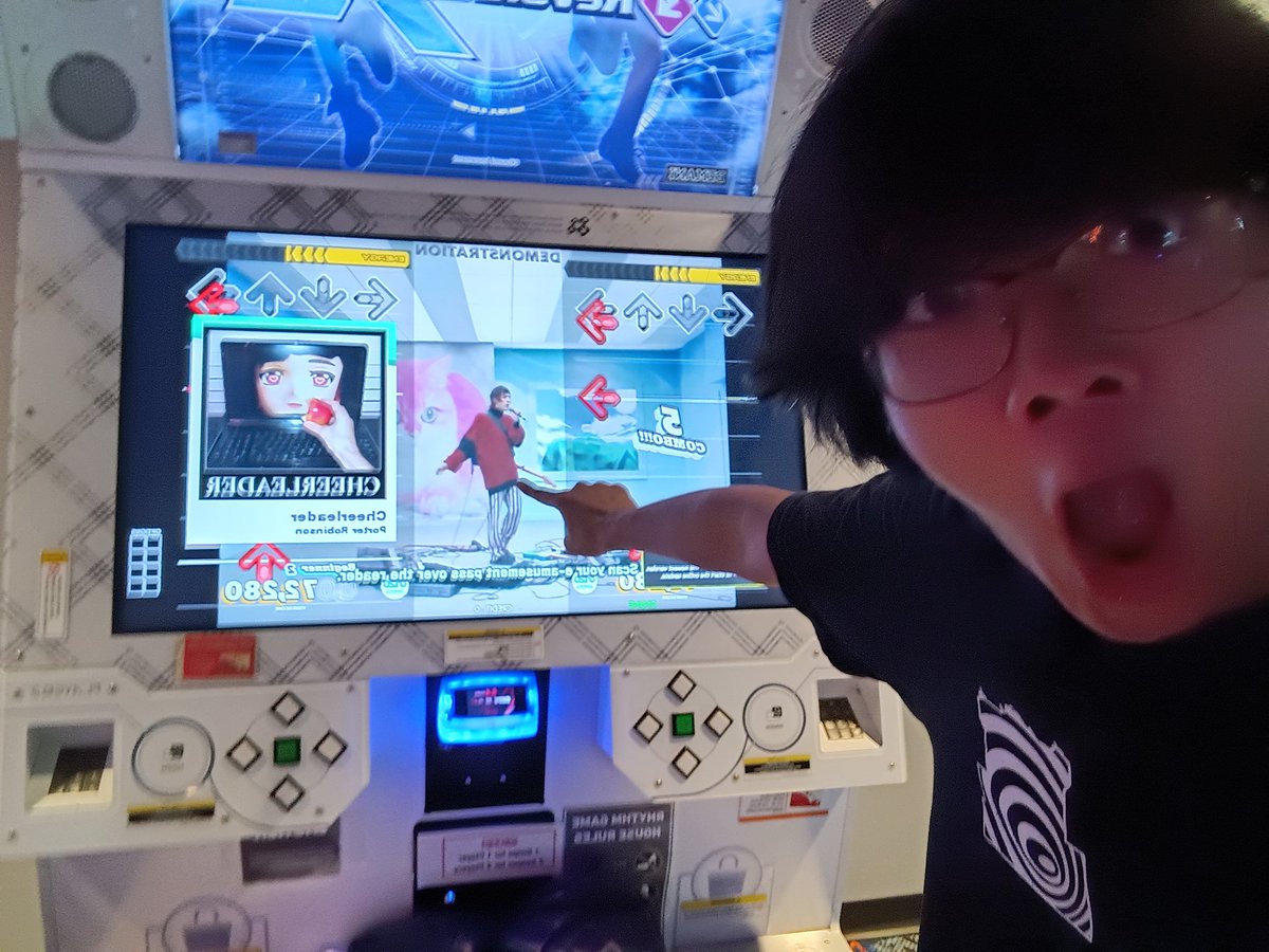 ✨Keto!!!!!✨ (silly raptor hours !) tweet media