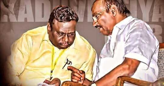 PonPaaSon's tweet photo. மருத்துவர் அய்யா மற்றும் மாவீரன் காடுவெட்டியார் ஆகிய இருவர் மட்டுமே இன்றுவரை வன்னியர்களுக்கான ஒப்பற்ற தலைவர்களாக நிலைத்து நிற்கிறார்கள்...!

எதை வேண்டுமானாலும் விலை கொடுத்து வாங்களாம், ஆனால் அவர்கள் மீது நாங்கள் வைத்துள்ள உணர்வு என்பது விலைமதிப்பற்றது..!

அசிங்கத்தின் பக்கம் நின்று எள்ளி நகையாடுவதெல்லாம் சமூகவளைதளங்களில் மட்டுமே சாத்தியமே தவிர நிஜத்தில் கதைக்காகாது.