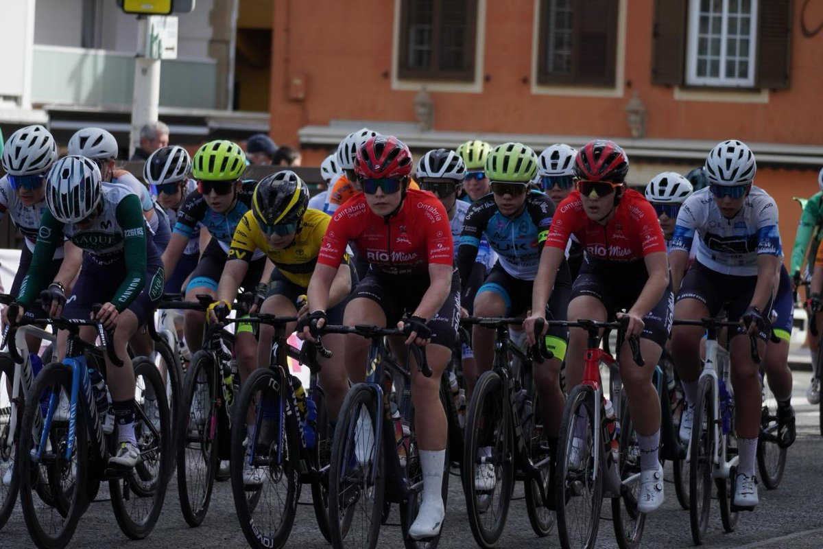F_Gal_Ciclismo's tweet photo. #CopaEspañaFéminas | Resultados máis destacados das ciclistas galegas no Trofeo Villa de Noja, 1ª proba da Copa de España feminina de Estrada 

🚴‍♀️ Júnior 
7⃣ Inés Santalla (@CCMERUELO) 

🚴‍♀️ Cadete 
9⃣ Vega Aldrey (@cambre_caeiro) 

🔗 https://t.co/Kojd3mG6Xe https://t.co/9LpYeGsE51