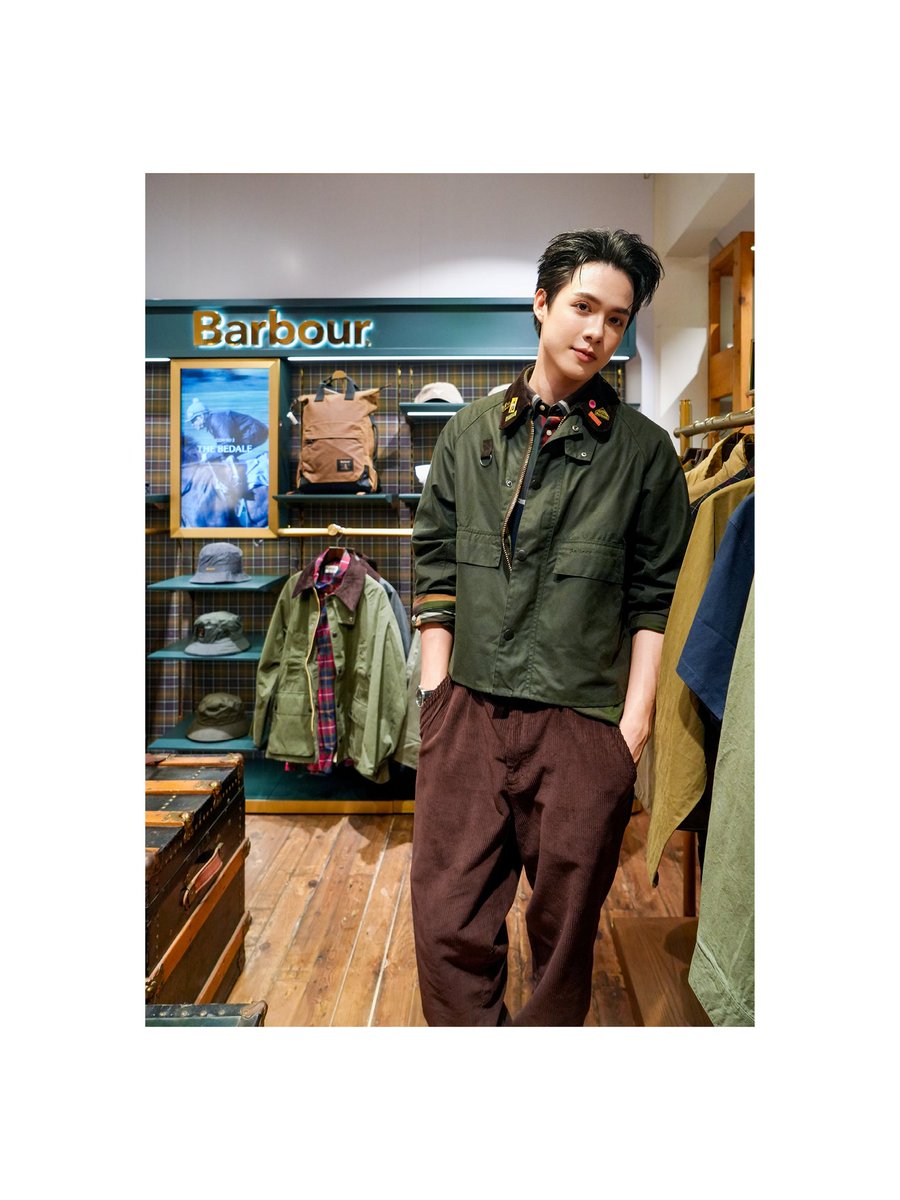 B Acequad tweet media