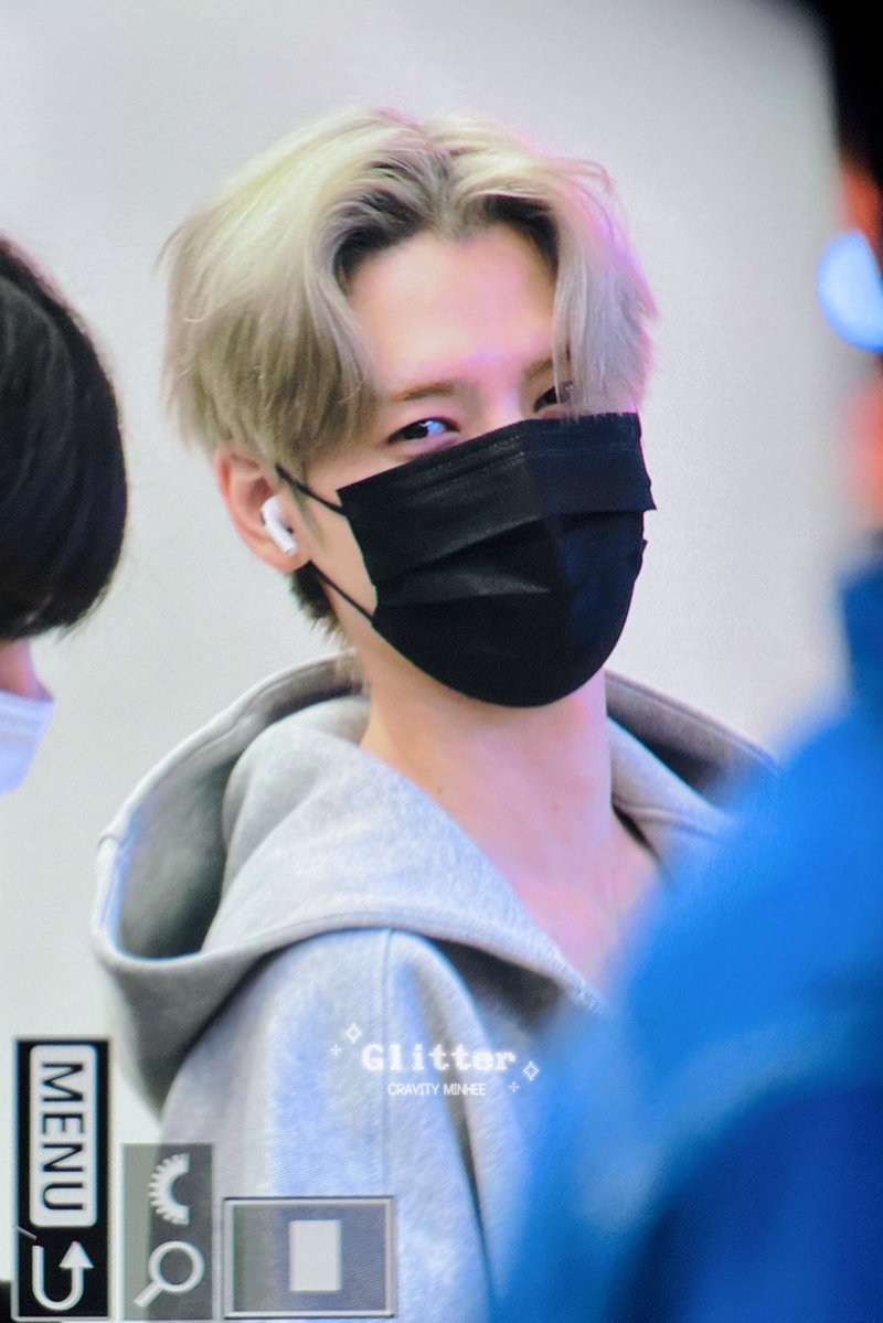 𝙂𝙡𝙞𝙩𝙩𝙚𝙧 tweet media